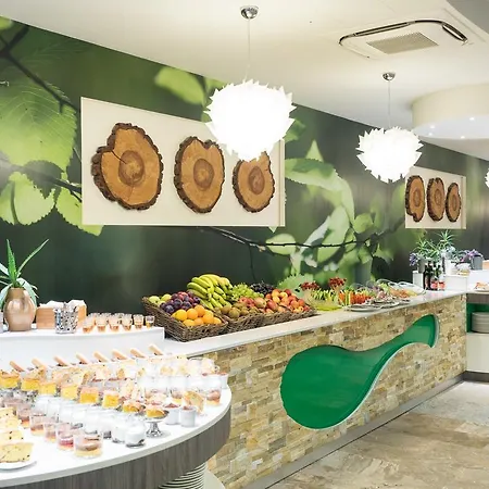 Meridiana Family & Nature Hotel 3*