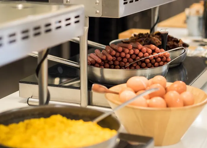 Meridiana Family & Nature