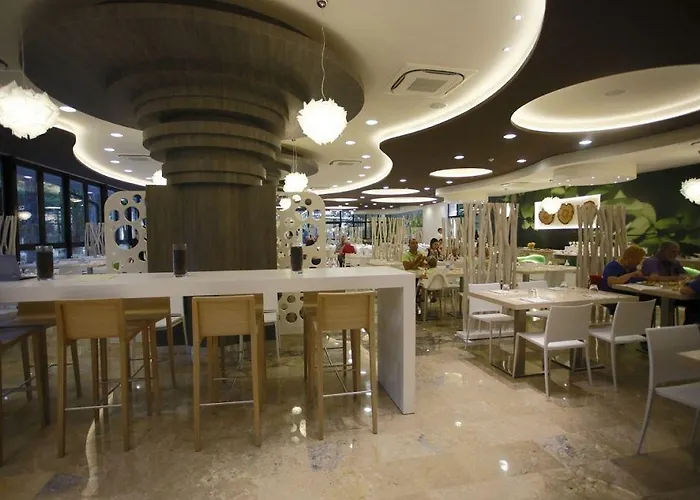 Meridiana Family & Nature 3* Marina Romea