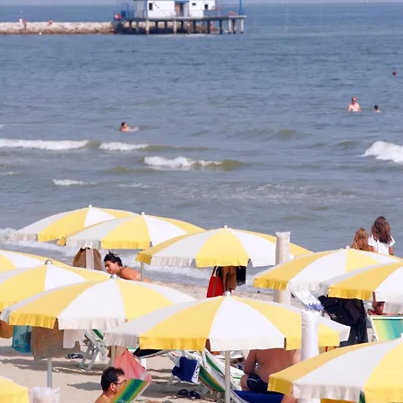 Meridiana Family & Nature