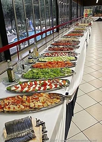 Meridiana Family & Nature 3* Marina Romea